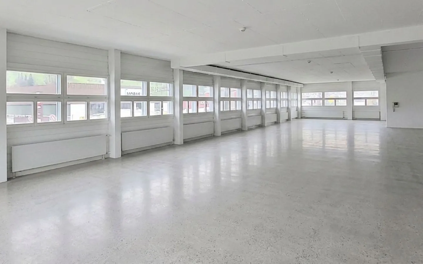 Versatile Commercial Space - Photo 8 of 10