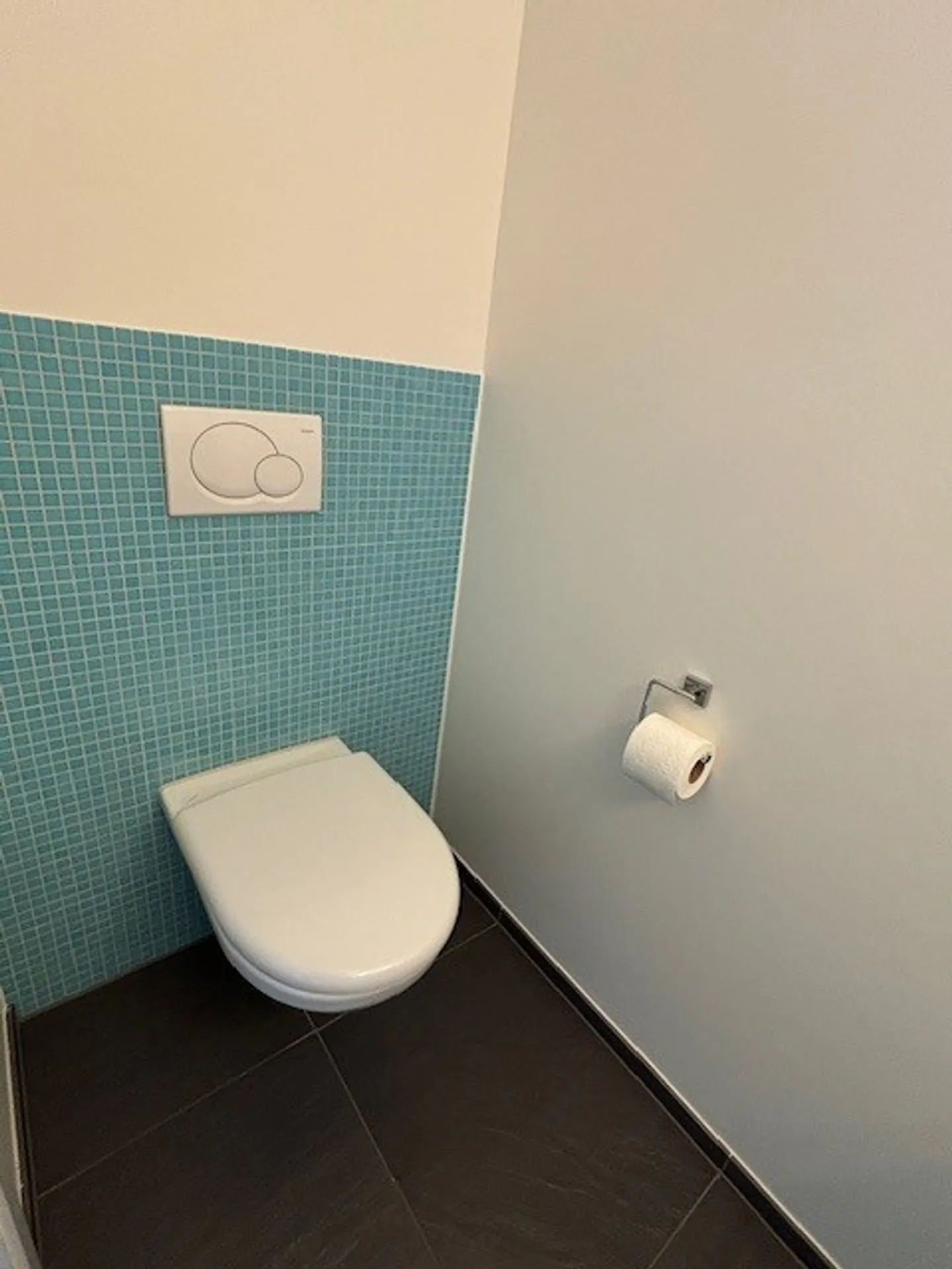Ein Ort zum Ankommen: Idyllisches 3.5-Zimmer-Einfamilienhaus mit Garten - Photo 7 of 33