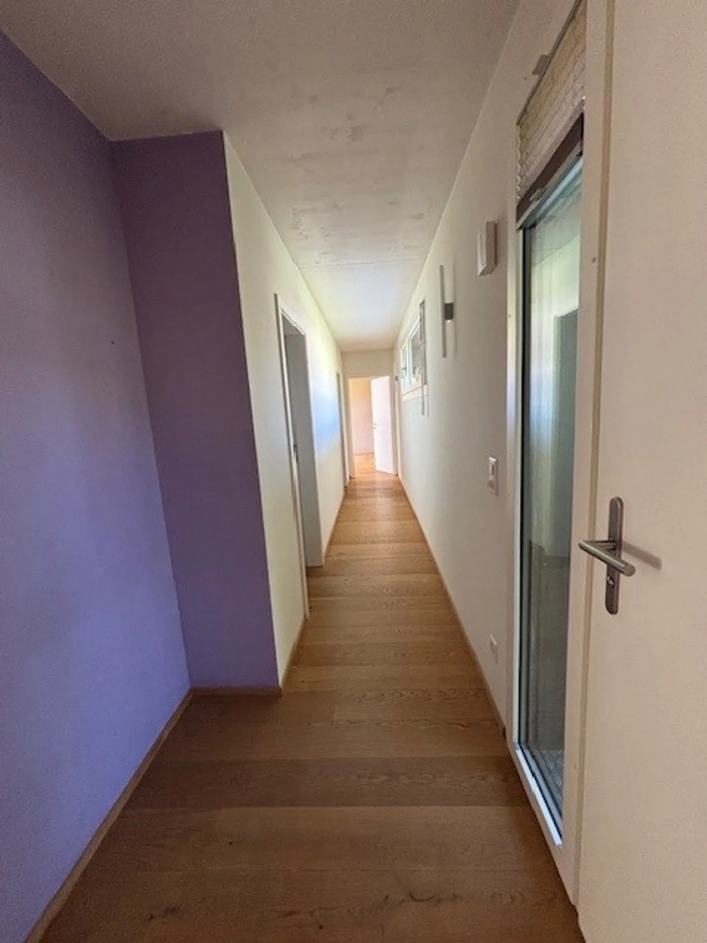 Ein Ort zum Ankommen: Idyllisches 3.5-Zimmer-Einfamilienhaus mit Garten - Photo 10 of 33