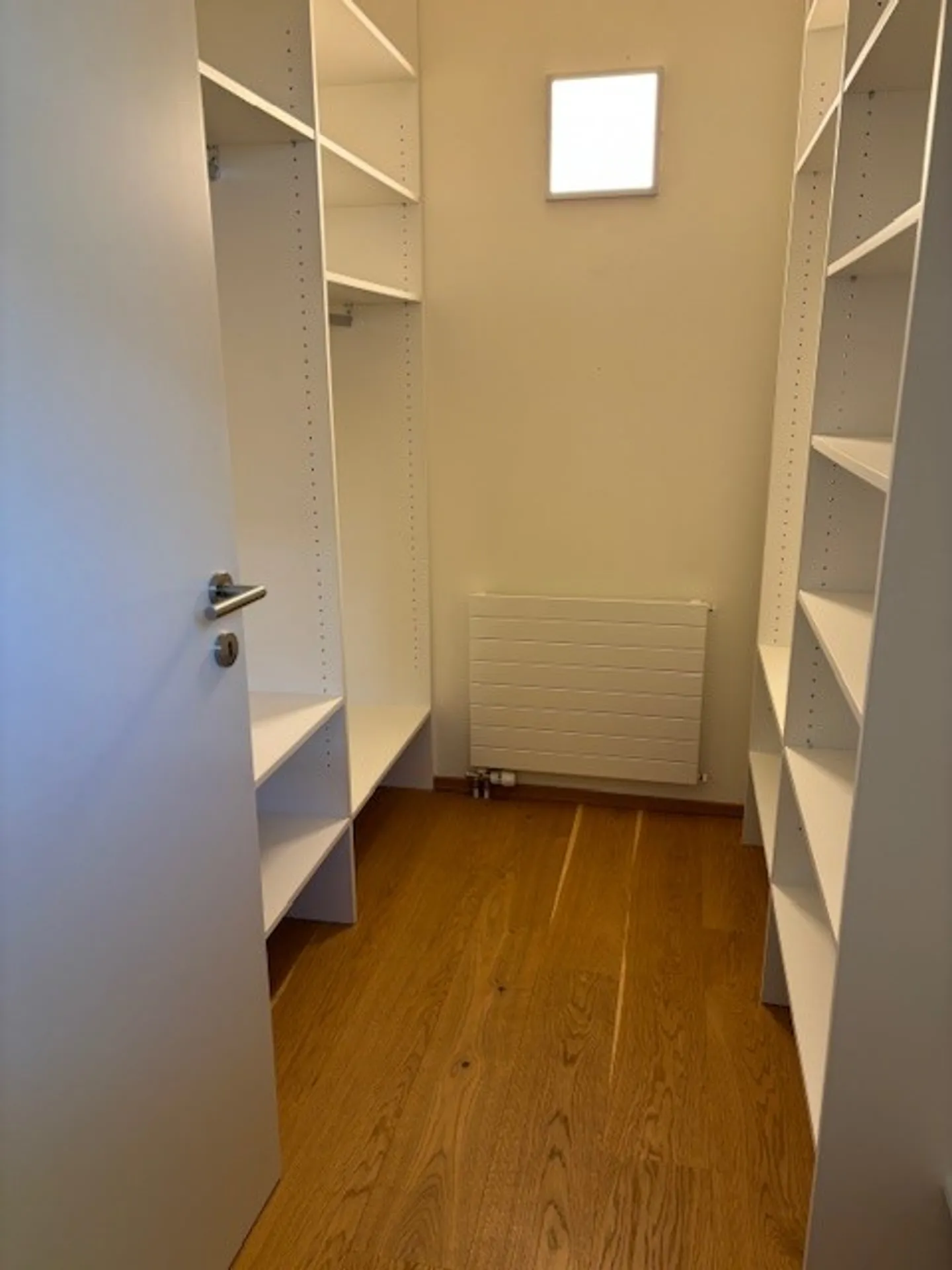Ein Ort zum Ankommen: Idyllisches 3.5-Zimmer-Einfamilienhaus mit Garten - Photo 11 of 33