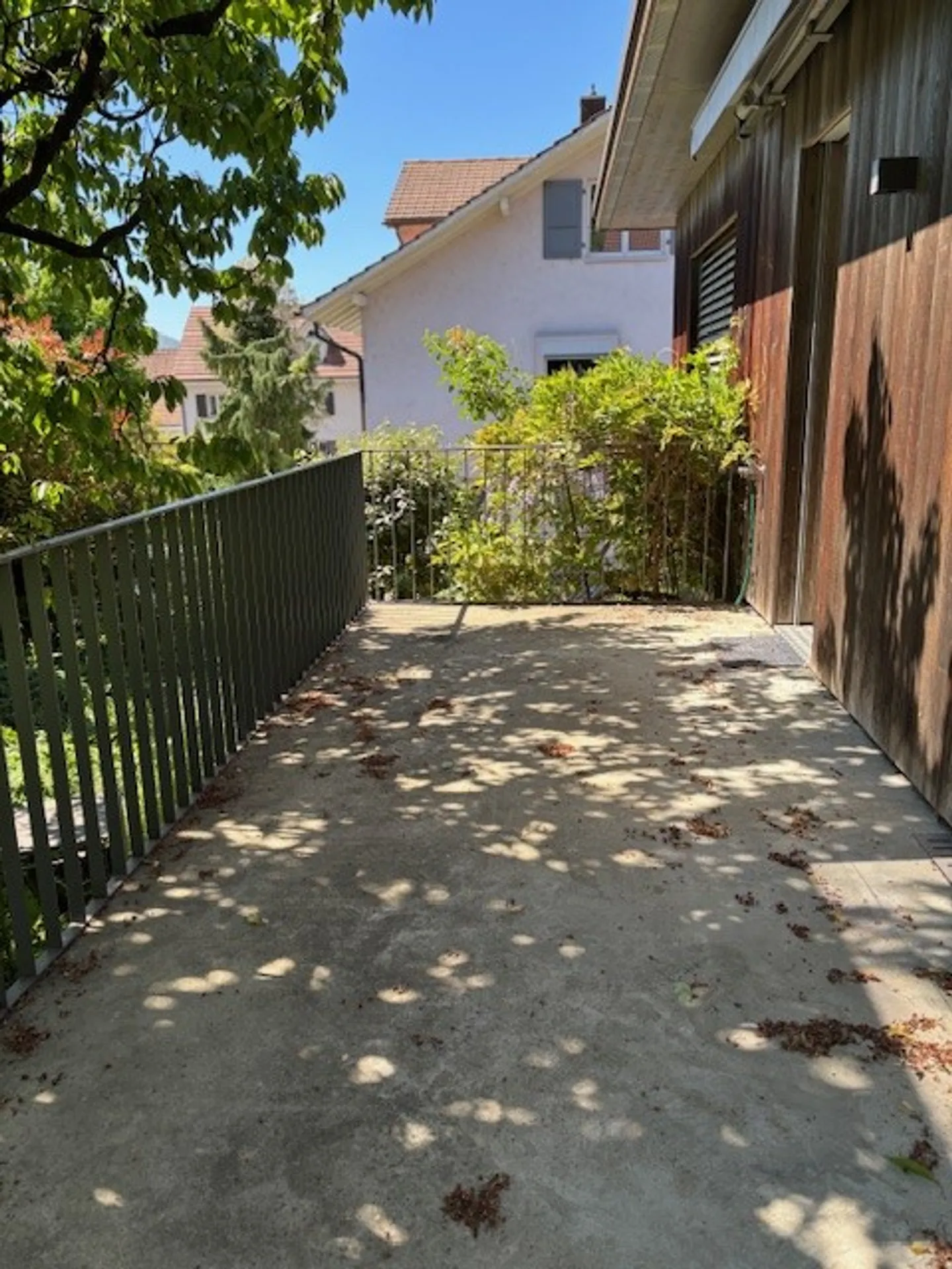 Ein Ort zum Ankommen: Idyllisches 3.5-Zimmer-Einfamilienhaus mit Garten - Photo 23 of 33