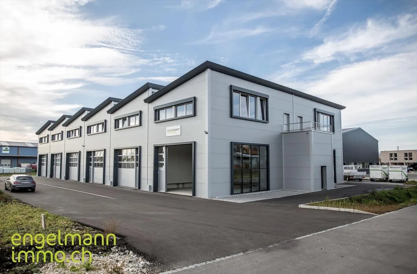 New industrial and commercial spaces - Photo 1 of 13