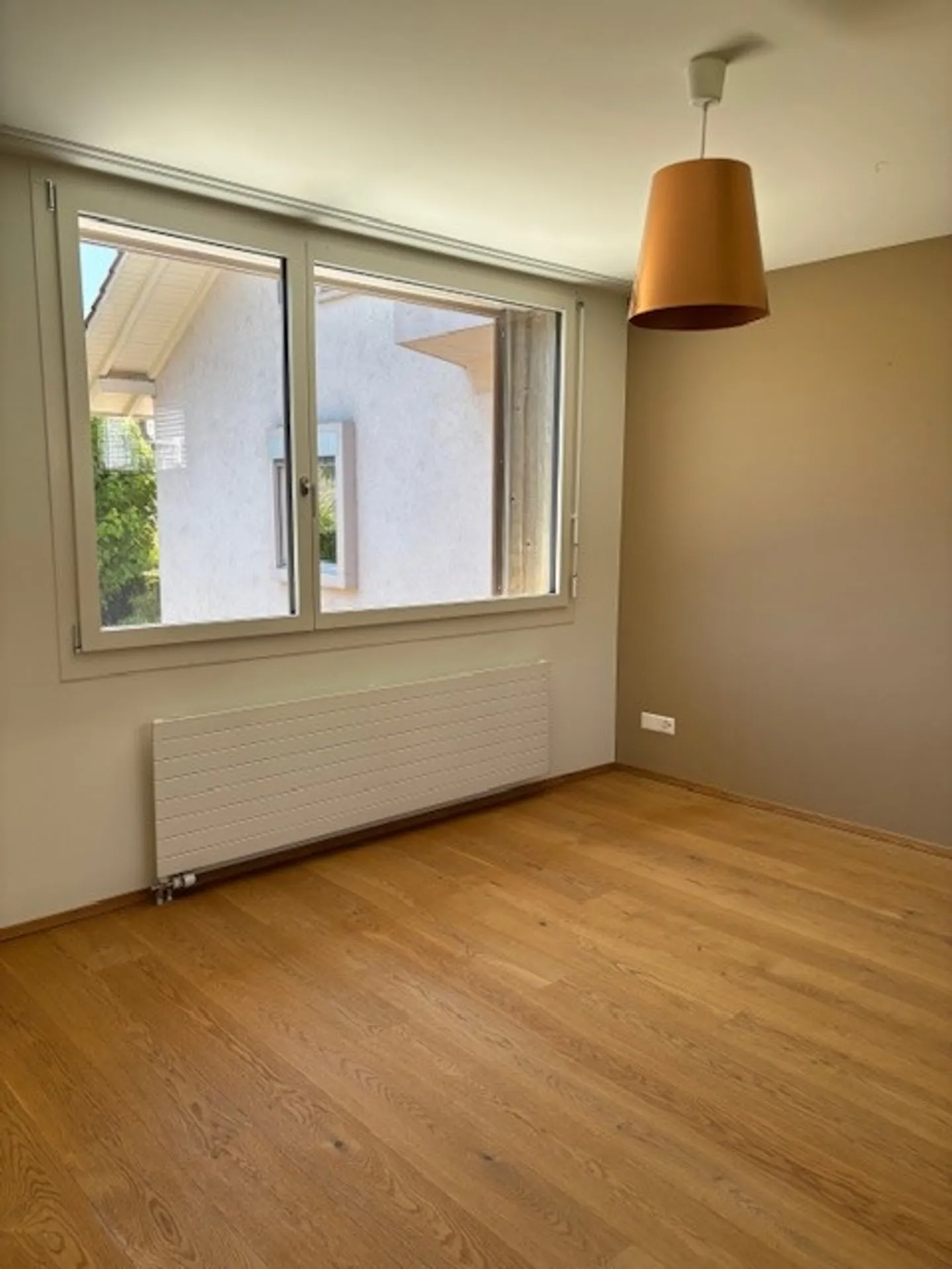 Ein Ort zum Ankommen: Idyllisches 3.5-Zimmer-Einfamilienhaus mit Garten - Photo 22 of 33