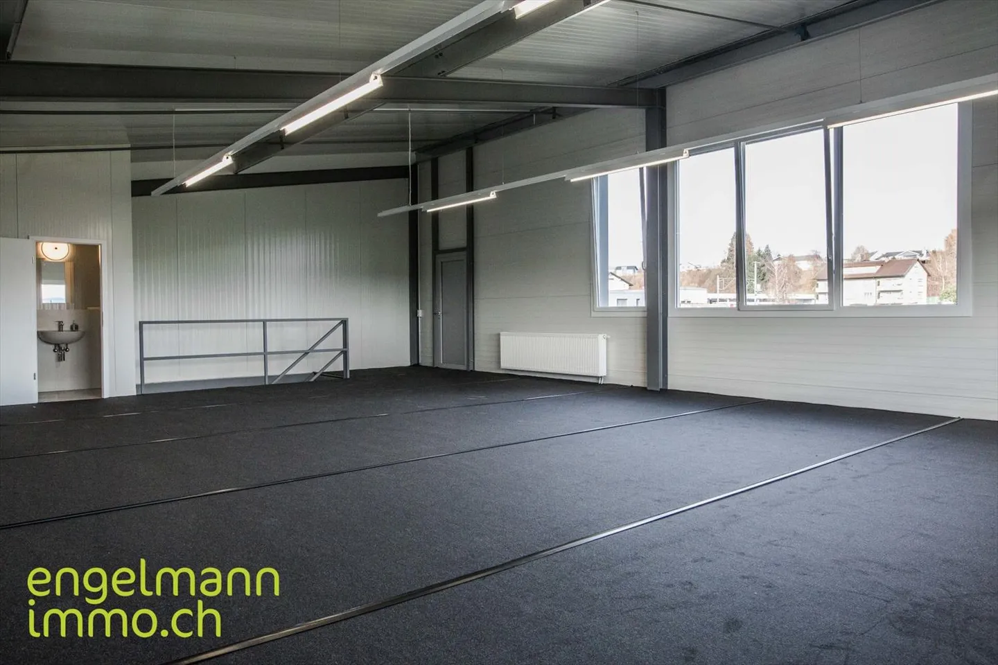 New industrial and commercial spaces - Photo 6 of 13