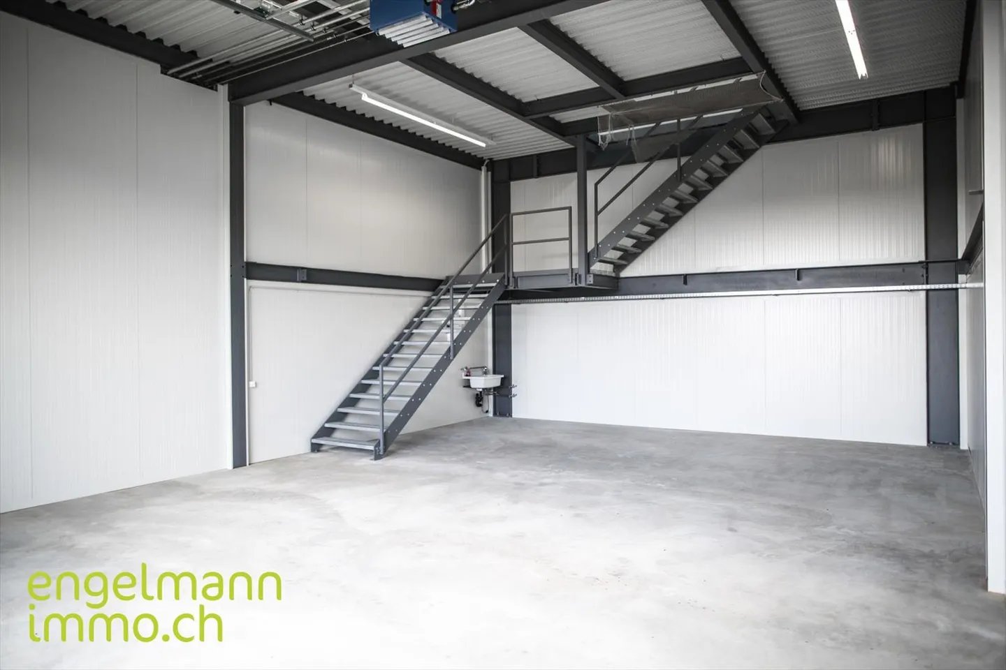 New industrial and commercial spaces - Photo 9 of 13