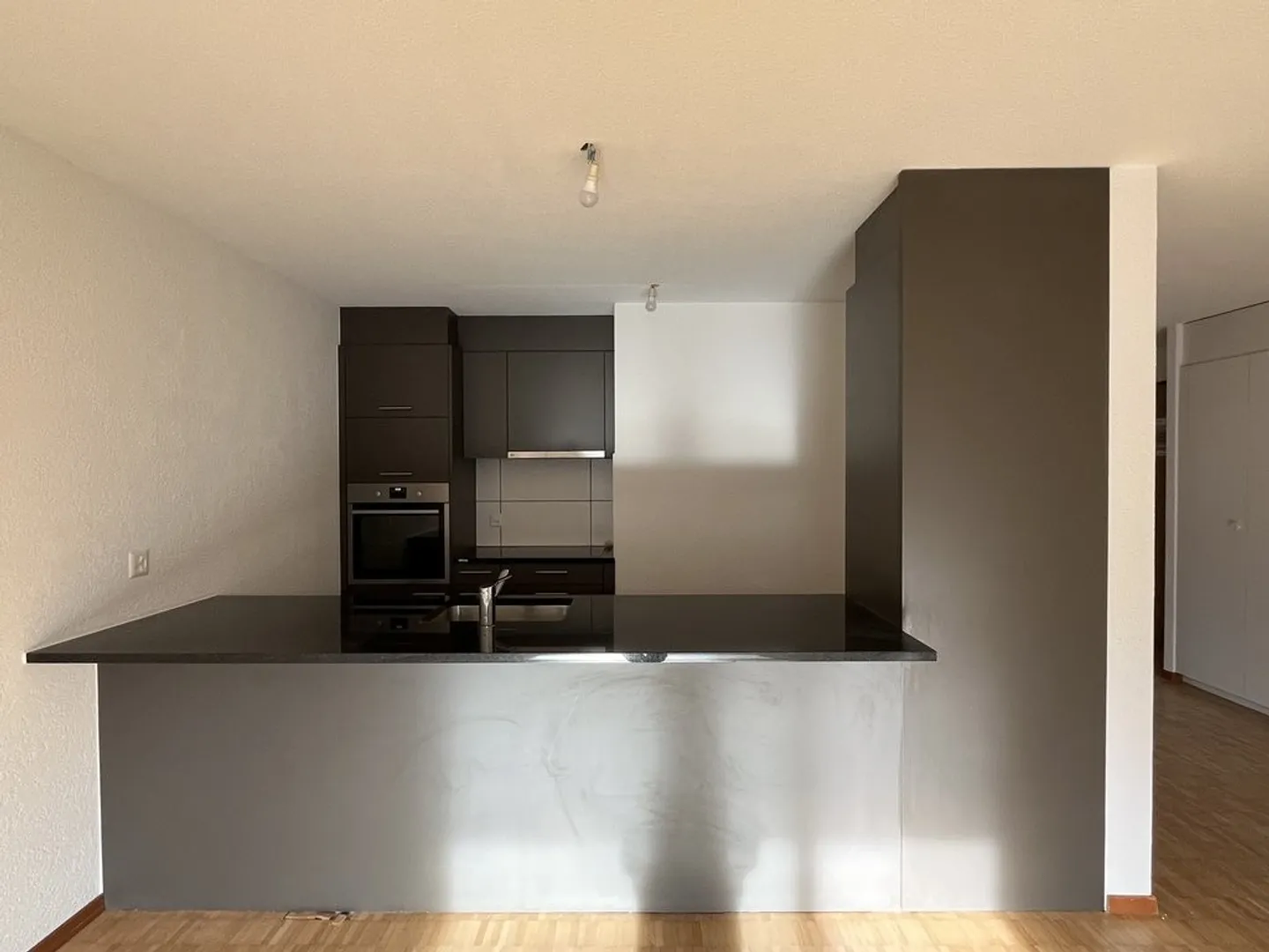 BÖSINGEN (FR) - freshly renovated 4.5-room apartment in Bösingen - Photo 2 of 9