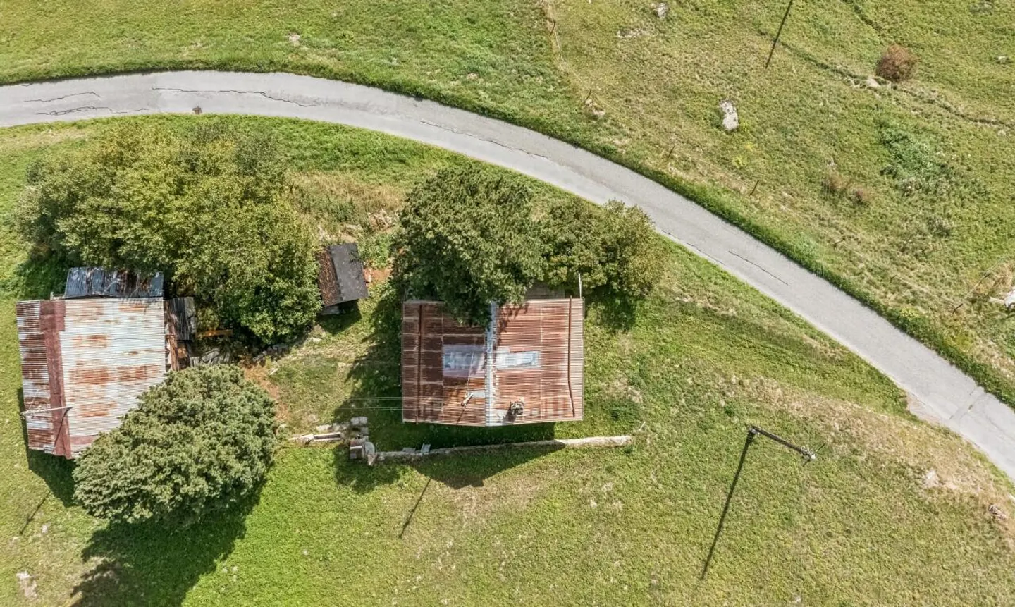 Characterful Mayen with large plot in Hérémence. - Photo 7 of 11