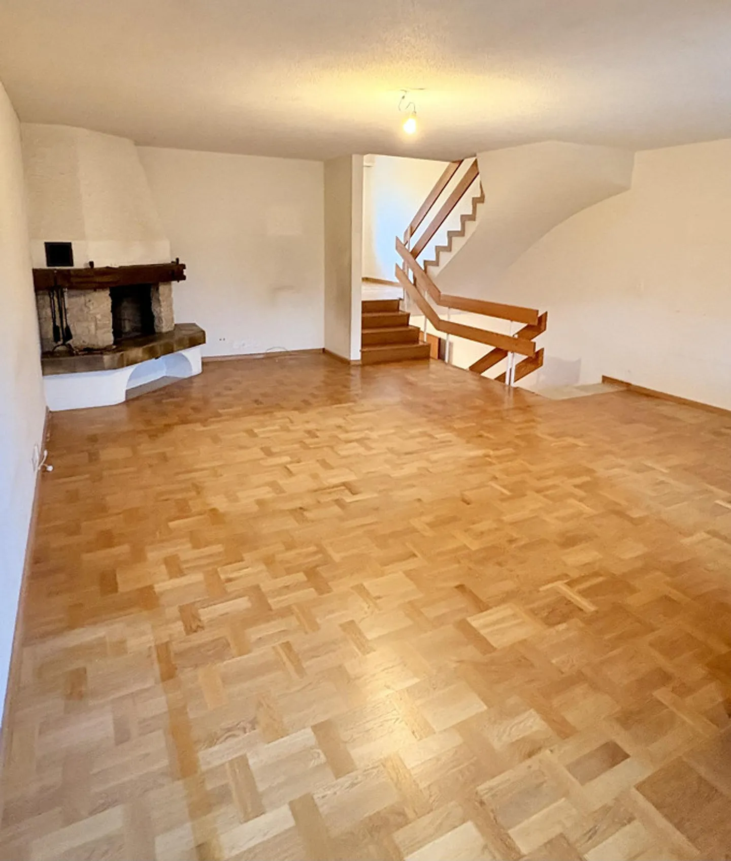 Maison individuelle avec une disposition des pièces passionnante - Photo 6 sur 13