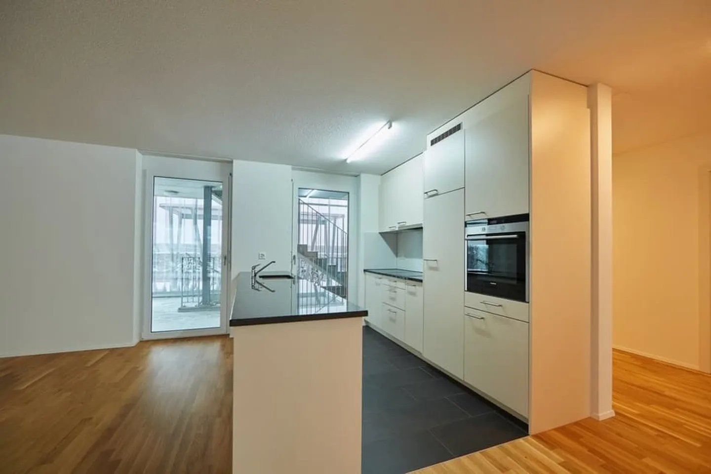 Splendido appartamento di 3.5 locali libero - Foto 3 di 8