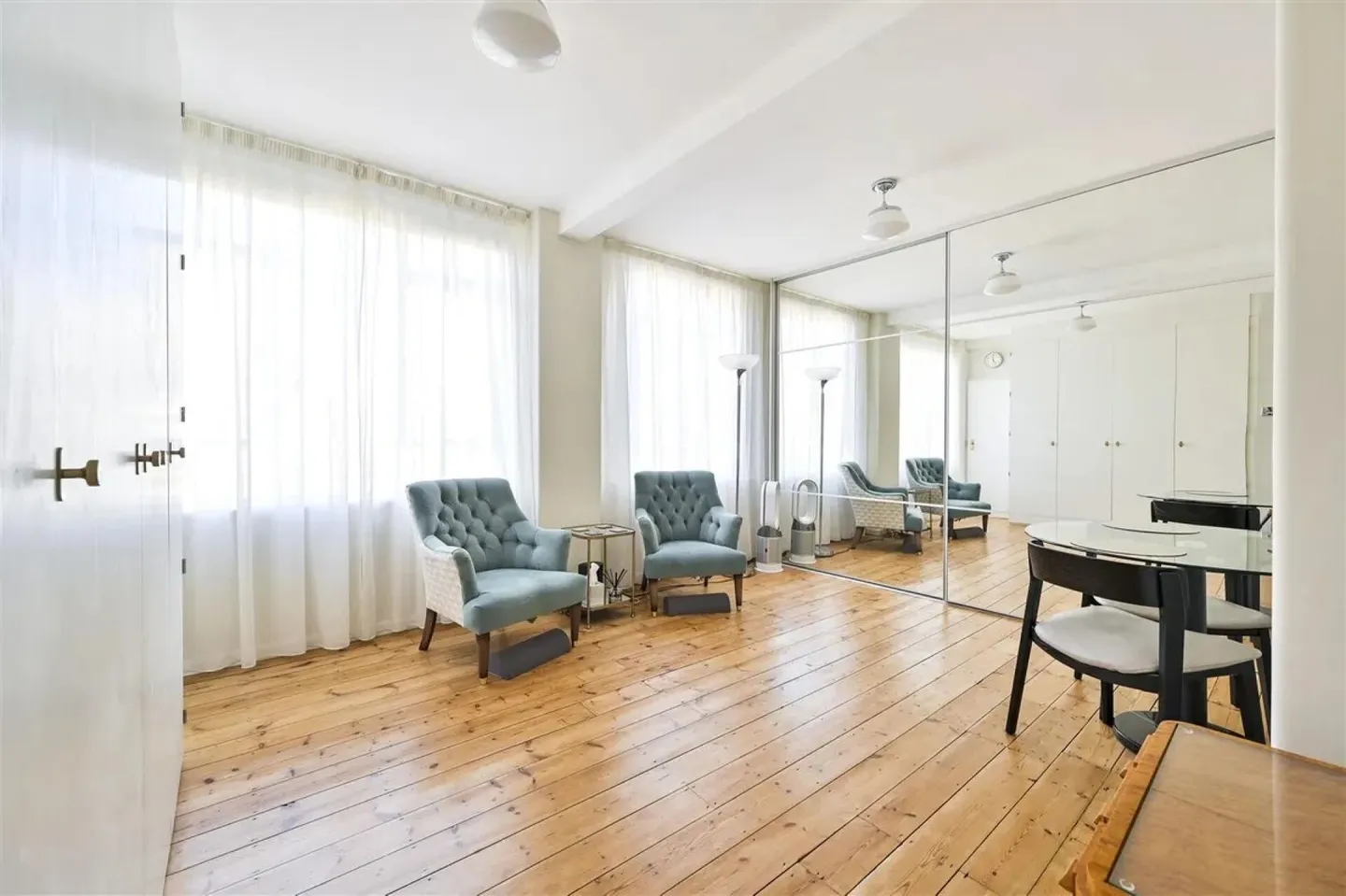 Helle 1-Zimmer-Wohnung in Buchs AG - Foto 2 von 9