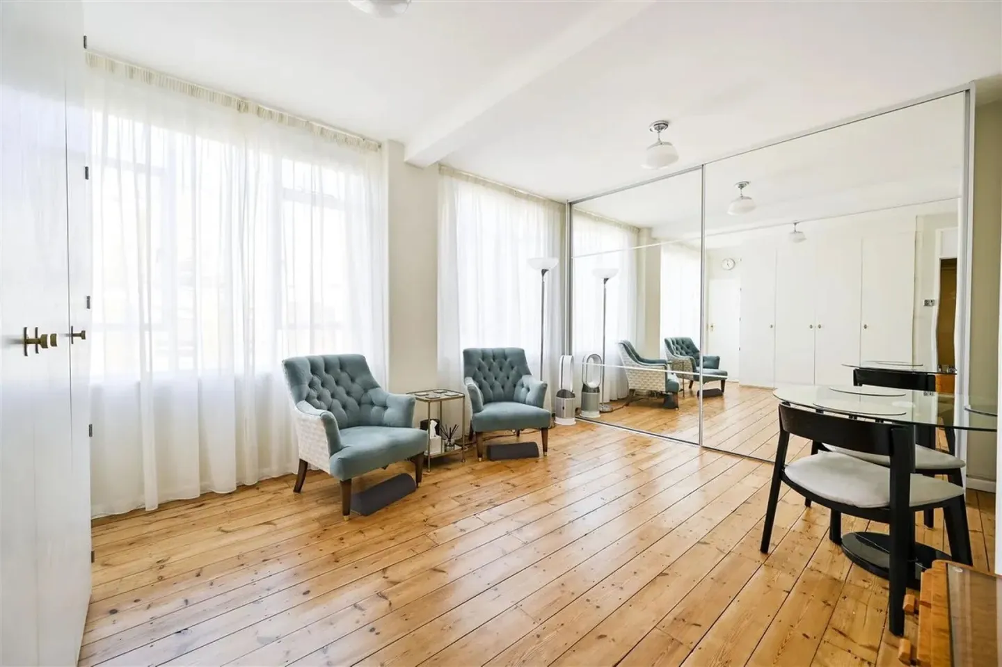 Helle 1-Zimmer-Wohnung in Buchs AG - Foto 3 von 9