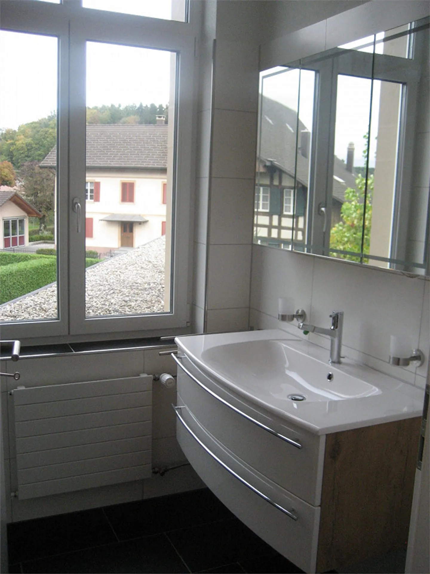 Appartement moderne et lumineux au 1er étage - Photo 8 sur 12