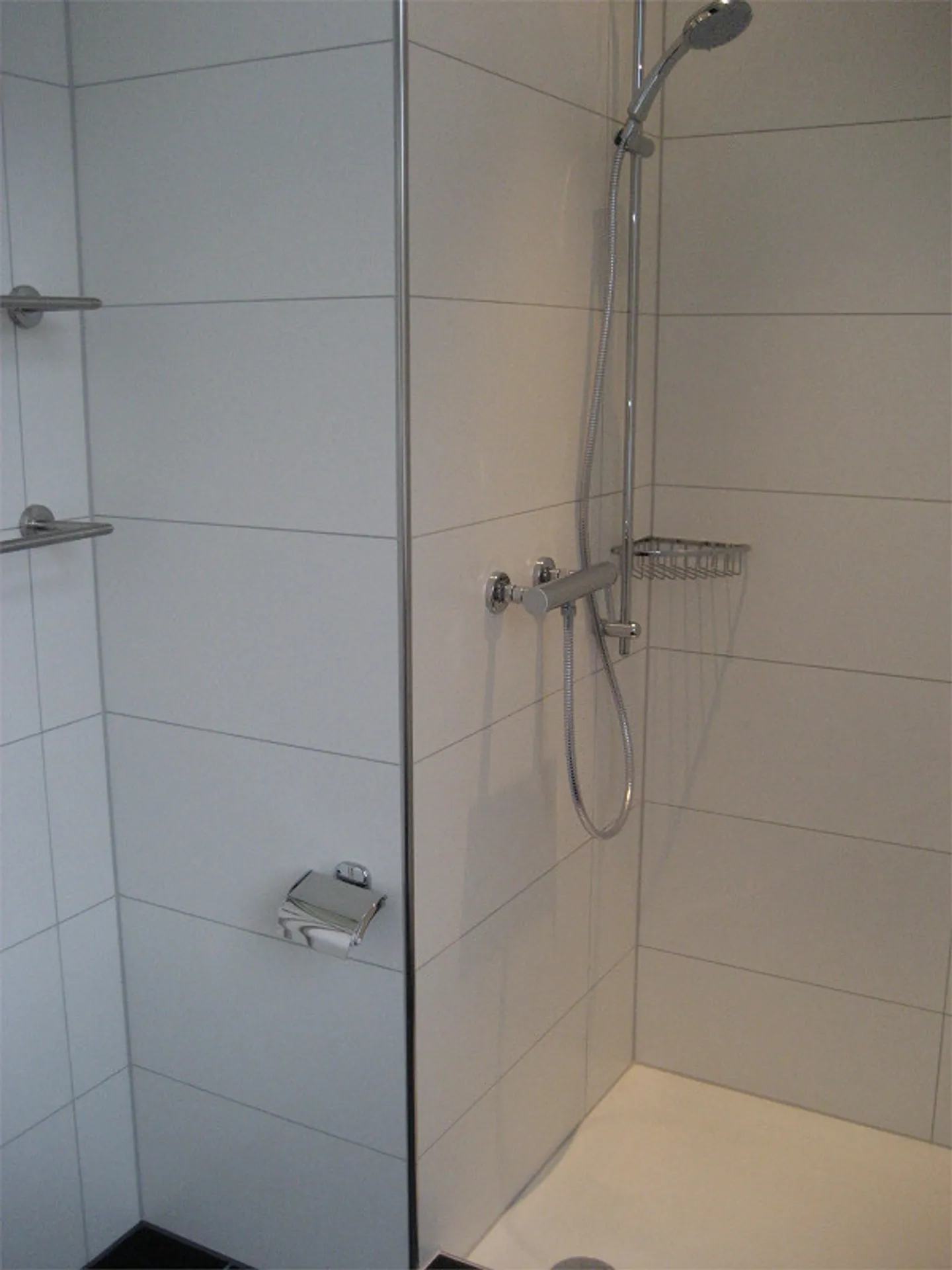 Appartement moderne et lumineux au 1er étage - Photo 9 sur 12