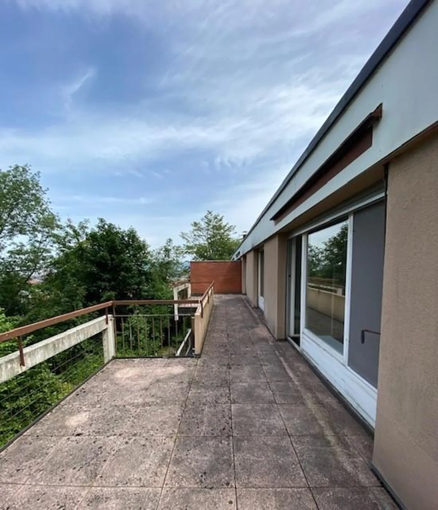 Appartamento spazioso nel verde - Foto 6 di 7