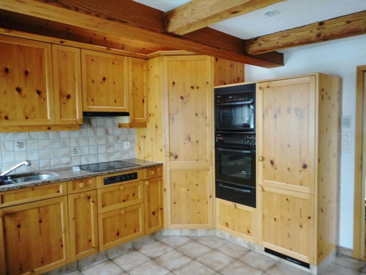 Maison multi-familiale avec espace commercial - Photo 11 sur 15