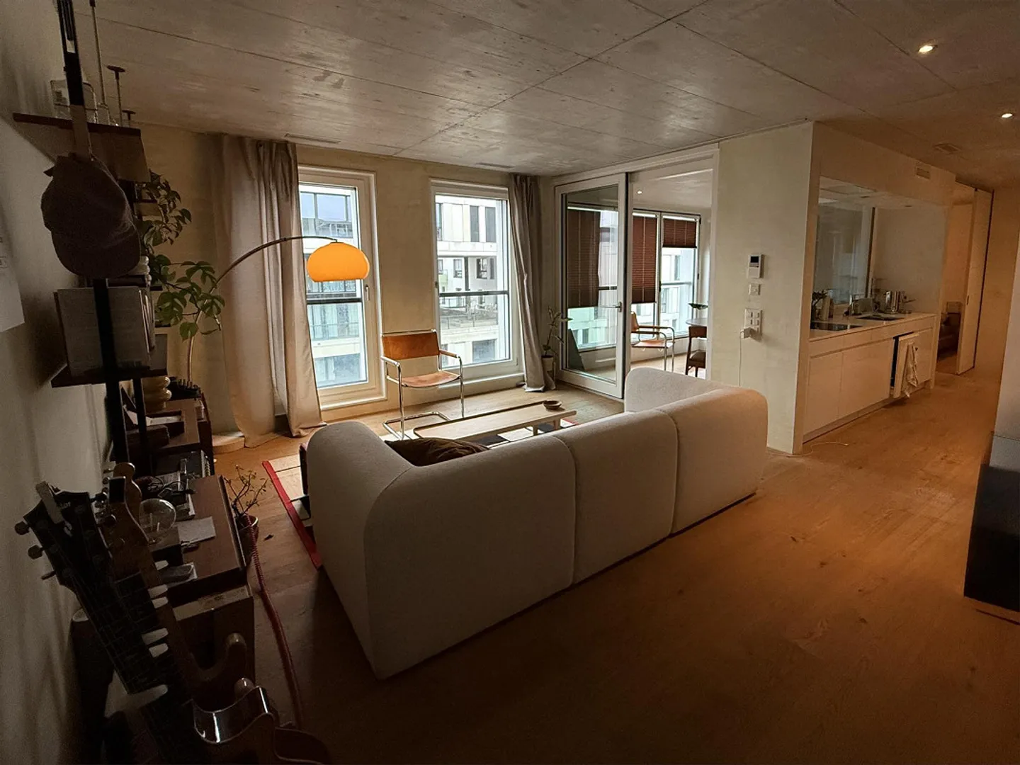 Appartement moderne de 2.5 pièces avec loggia - Photo 6 sur 7