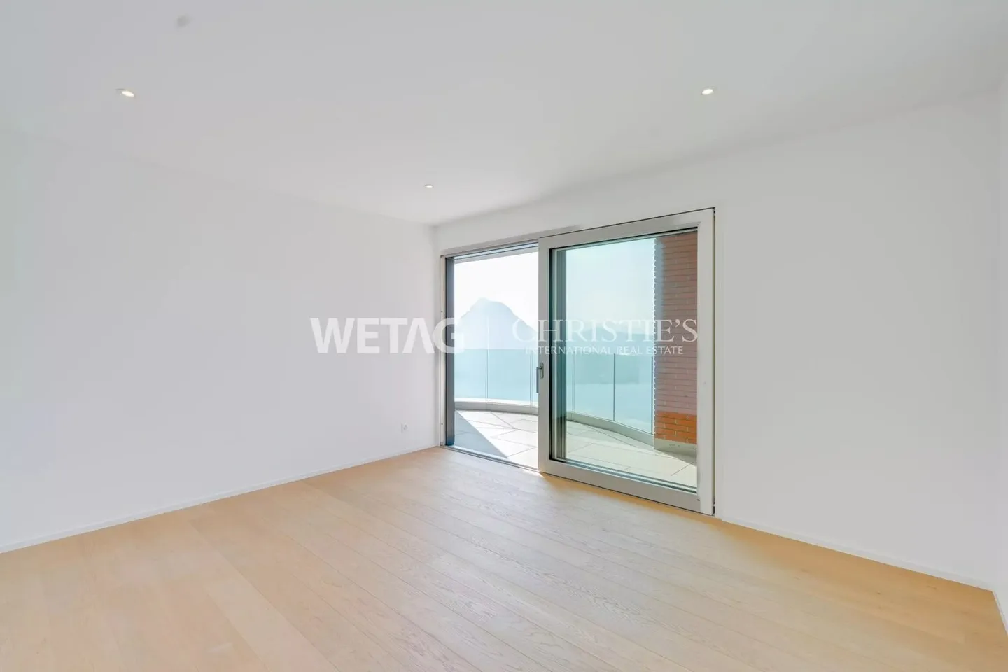 Lugano-Aldesago : Villa en rangée moderne avec jardin privé et vue sur le lac à vendre, également utilisable comme résidence secondaire - Photo 9 sur 13