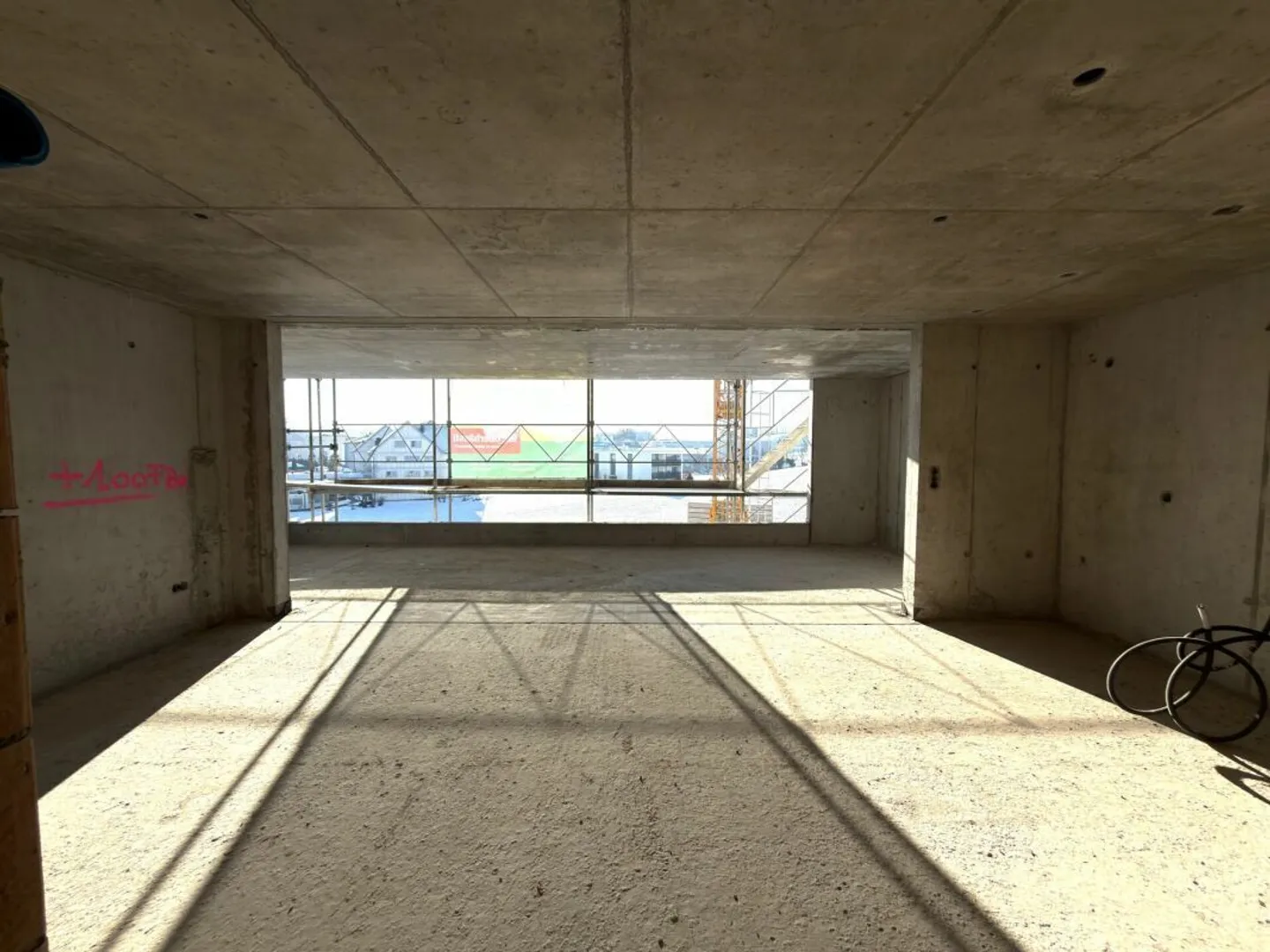 Your dream apartment with a large garden - only one available - Photo 4 of 7