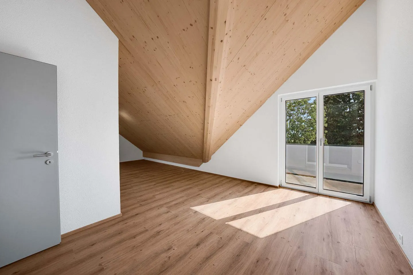 Appartement sous les combles de 3,5 pièces - Photo 5 sur 11