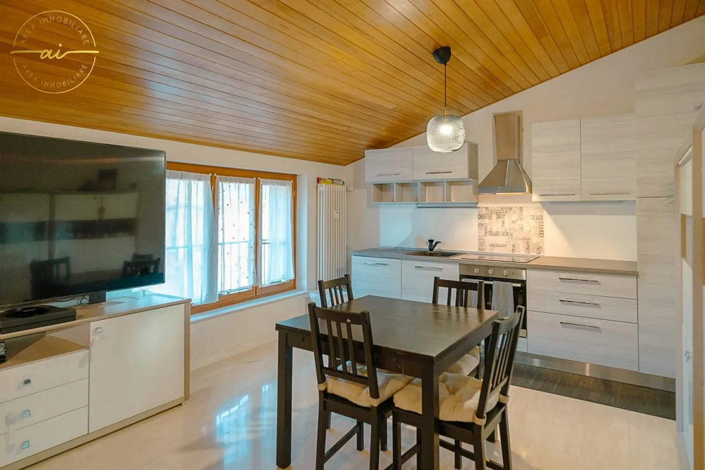 ATTIC APARTMENT 2.5 ROOMS WITH LARGE TERRACE - Photo 1 of 11