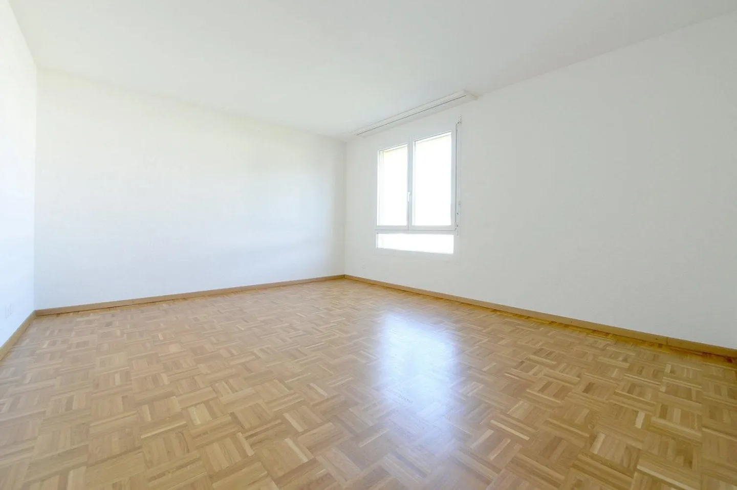 Charming 4.5 rooms in a very family-friendly neighborhood - Photo 7 of 11