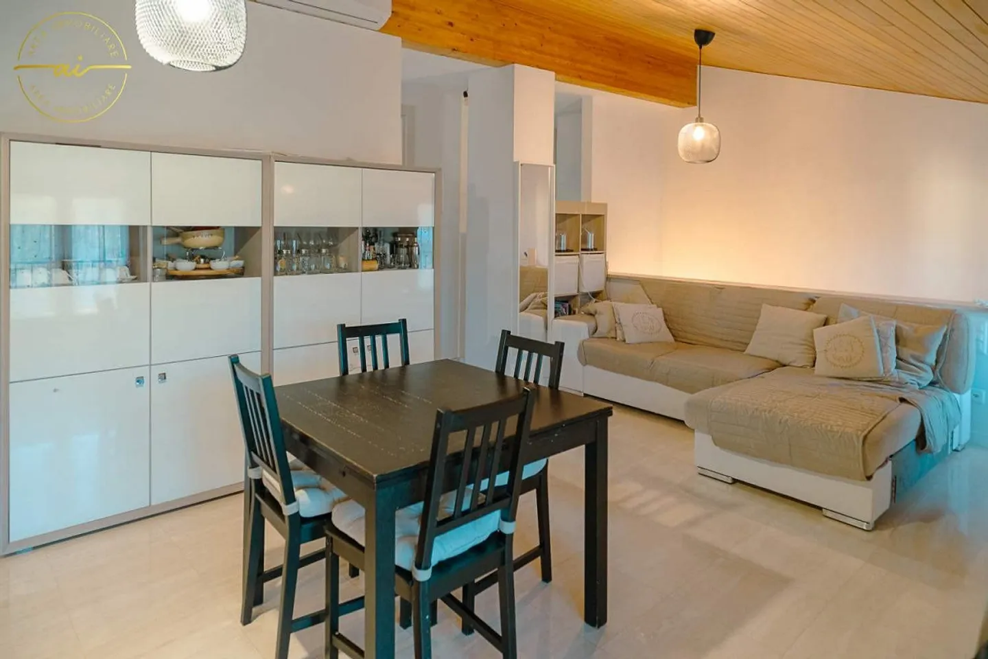 ATTIC APARTMENT 2.5 ROOMS WITH LARGE TERRACE - Photo 4 of 11