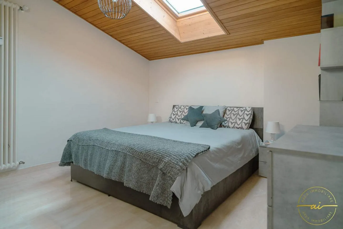 ATTIC APARTMENT 2.5 ROOMS WITH LARGE TERRACE - Photo 7 of 11