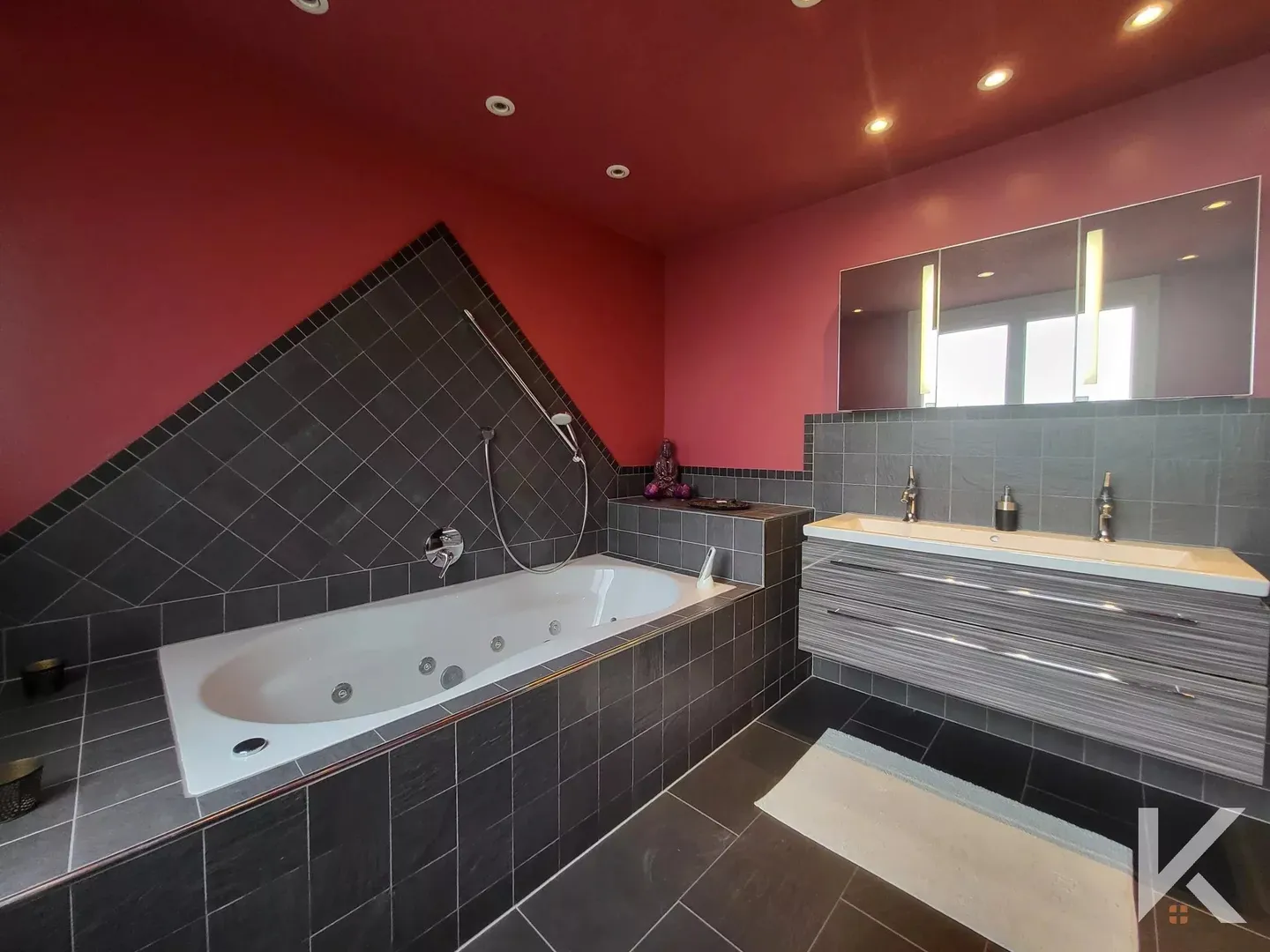 Charming Apartment in Monthey - Photo 12 of 17