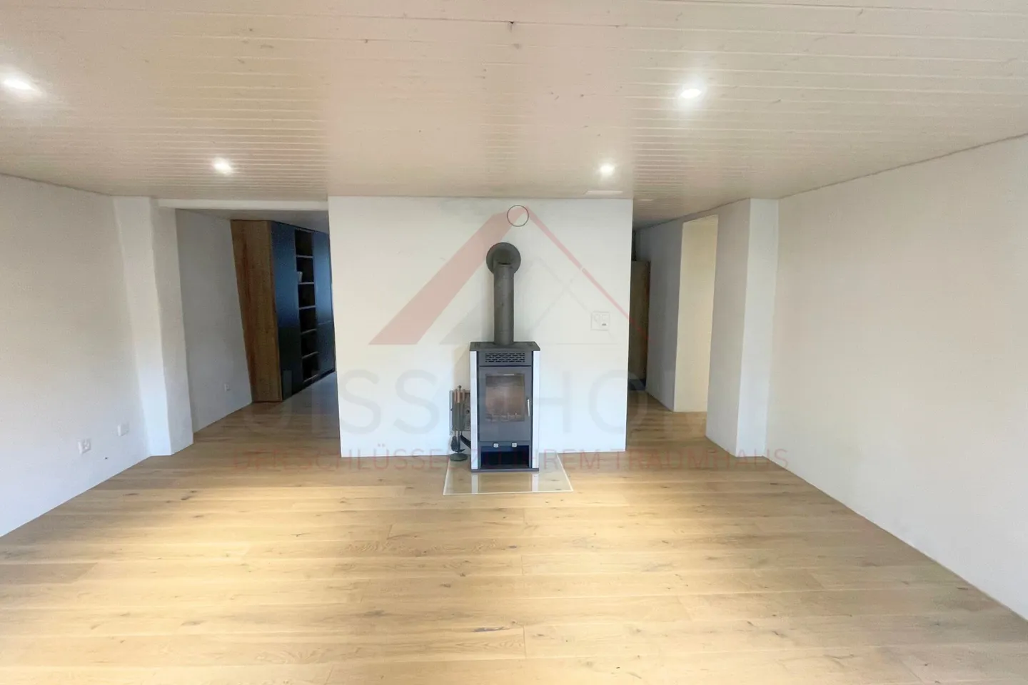 Casa elegante per grande famiglia: 14,5 stanze, armonia e privacy - Foto 11 di 23