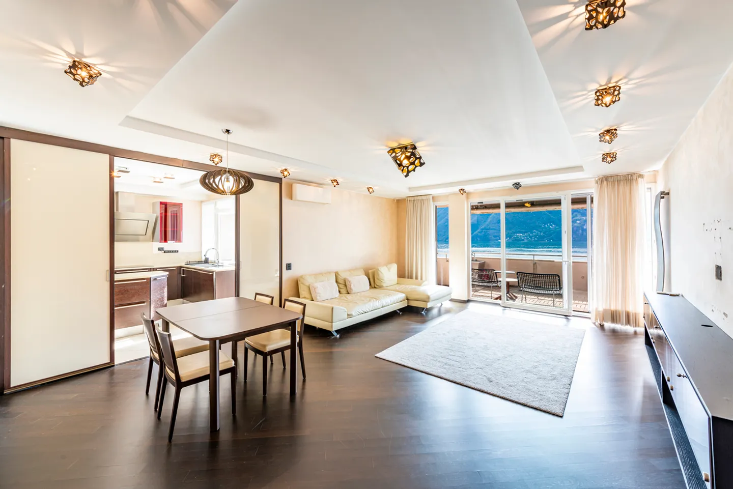 Appartamento esclusivo nella rinomata Residenza Central Park - Foto 2 di 16