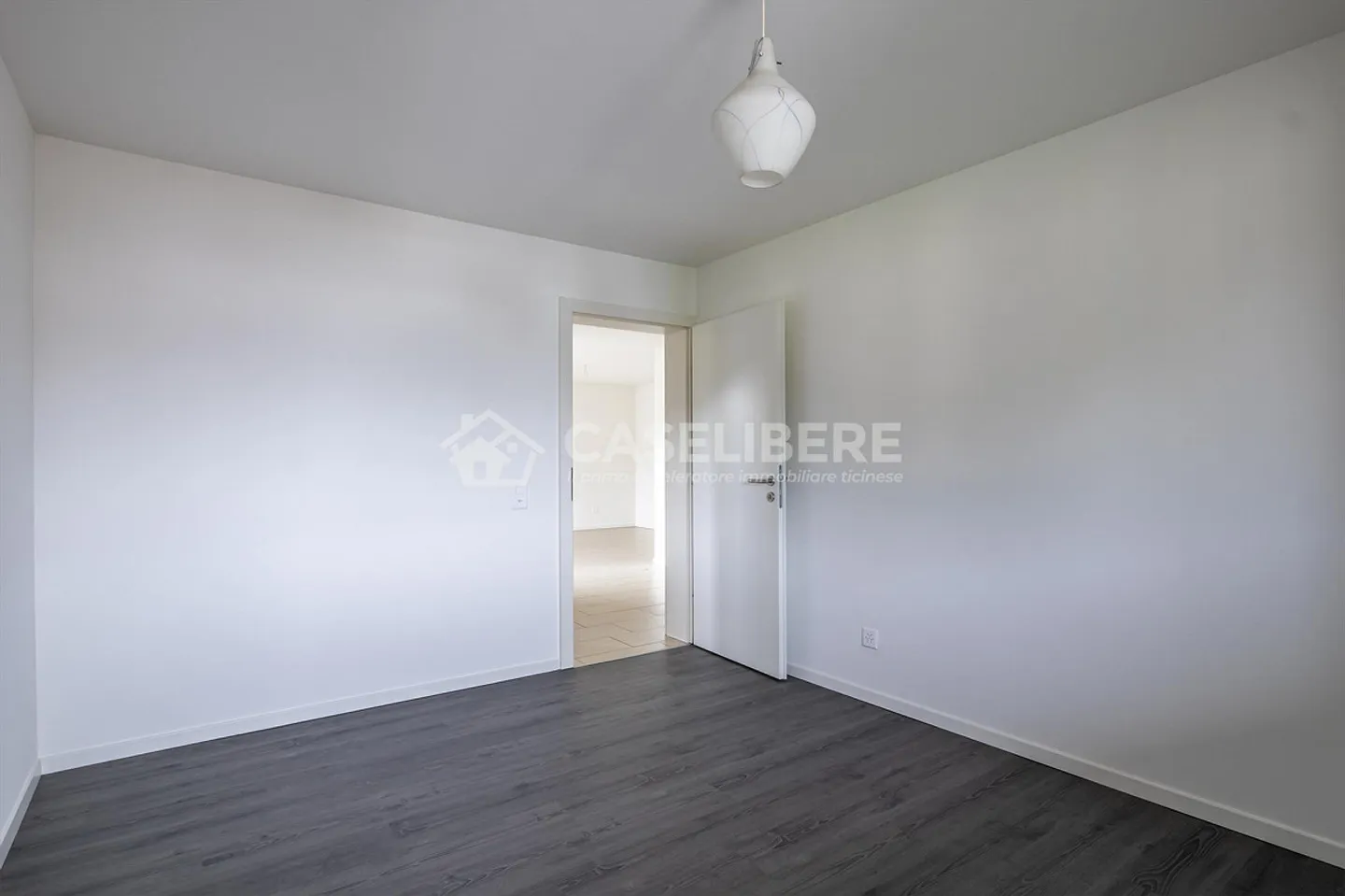 KOMFORTABLE 2.5 ZIMMER IN AGNO - Foto 7 von 9