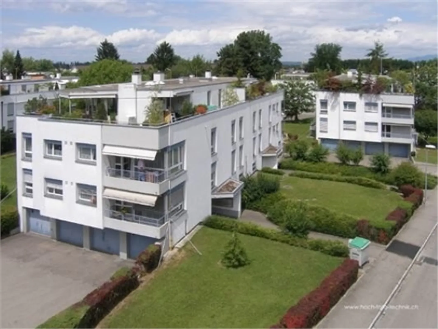 "Ici se termine votre recherche d'appartement" - Photo 1 sur 6