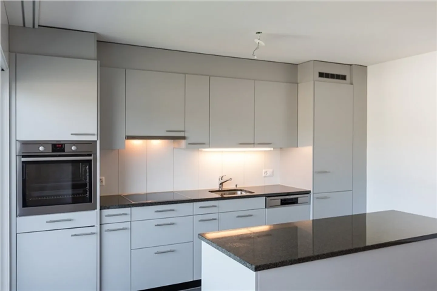 "Ici se termine votre recherche d'appartement" - Photo 4 sur 6
