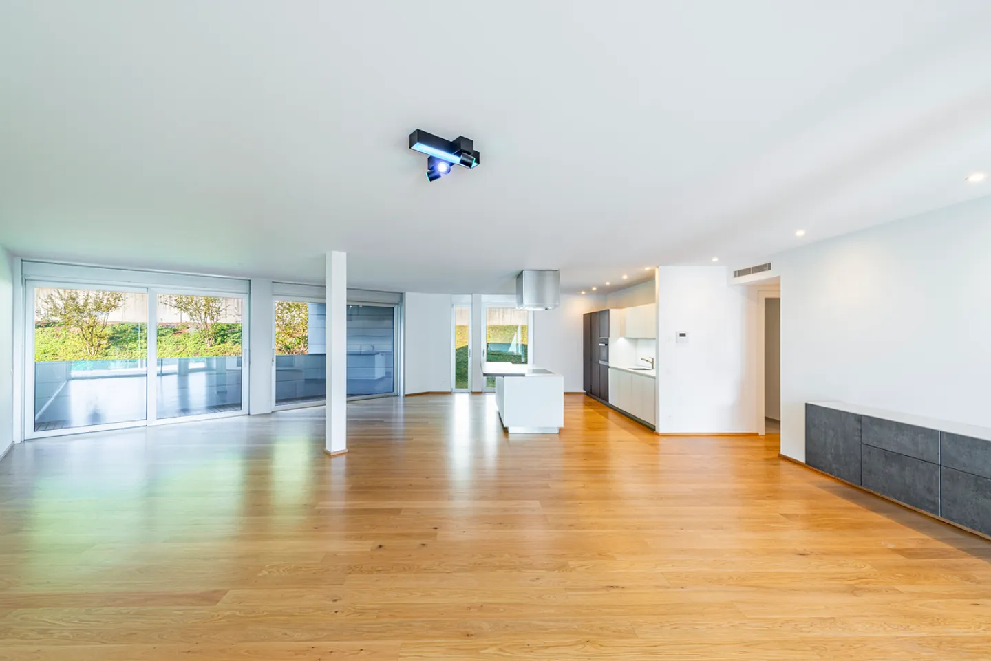 Elegante appartamento con giardino nella moderna Residenza Du Parc - Foto 7 di 17