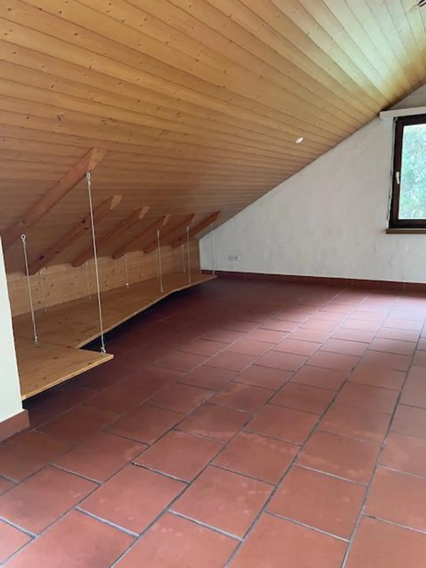 Helle 4 Zimmer Dachwohnung - Foto 11 von 29