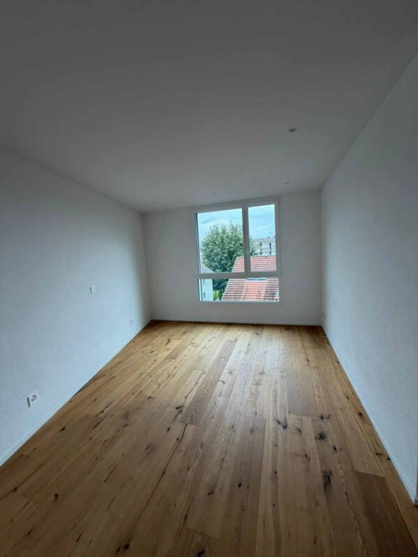 Appartamento moderno con balcone spazioso - Foto 12 di 13