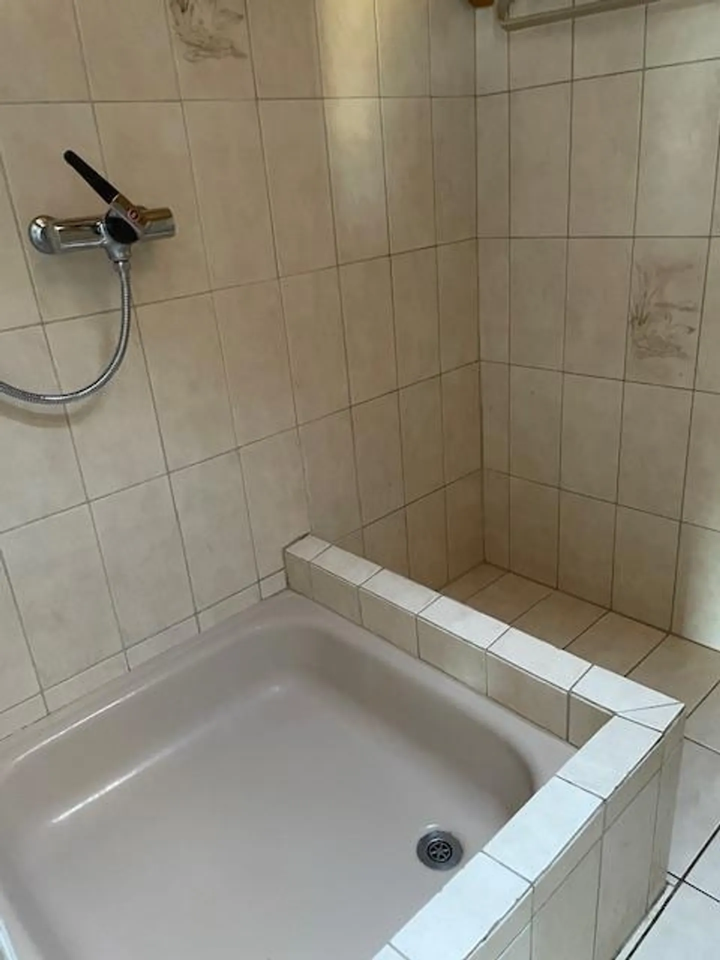 Helle 4 Zimmer Dachwohnung - Foto 28 von 29