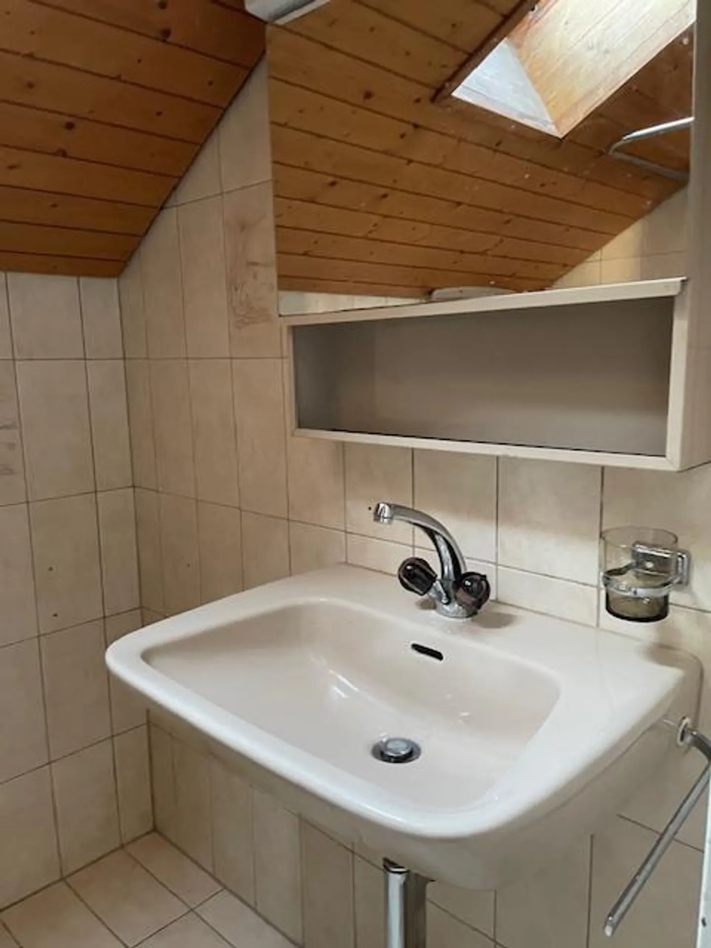 Helle 4 Zimmer Dachwohnung - Foto 29 von 29