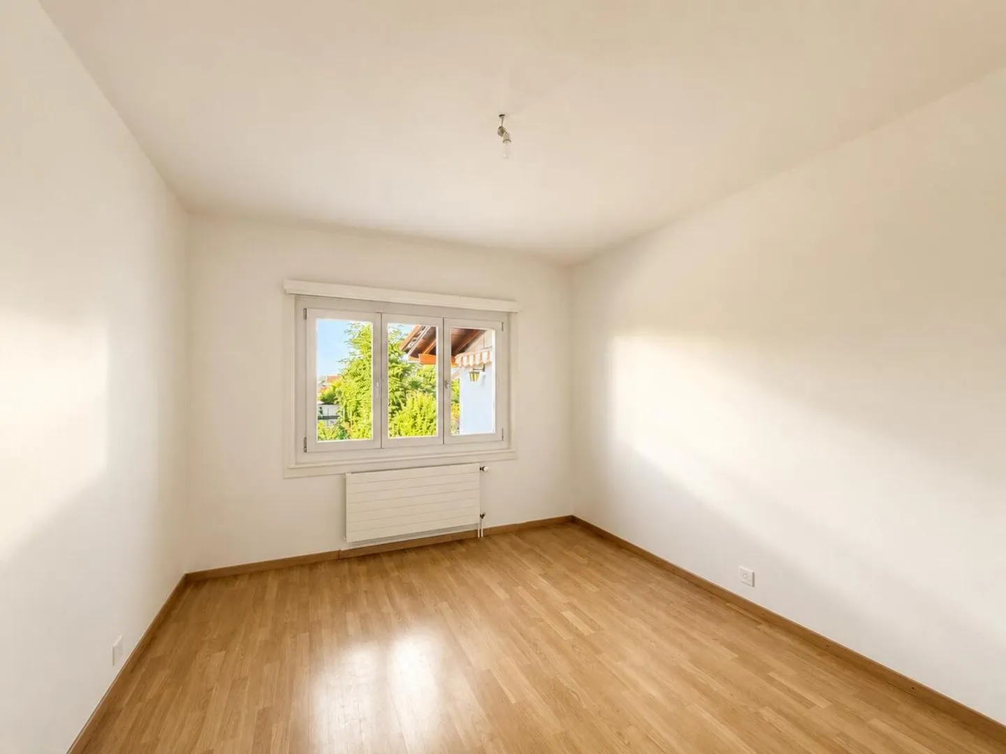 Charming detached house - Photo 6 of 13