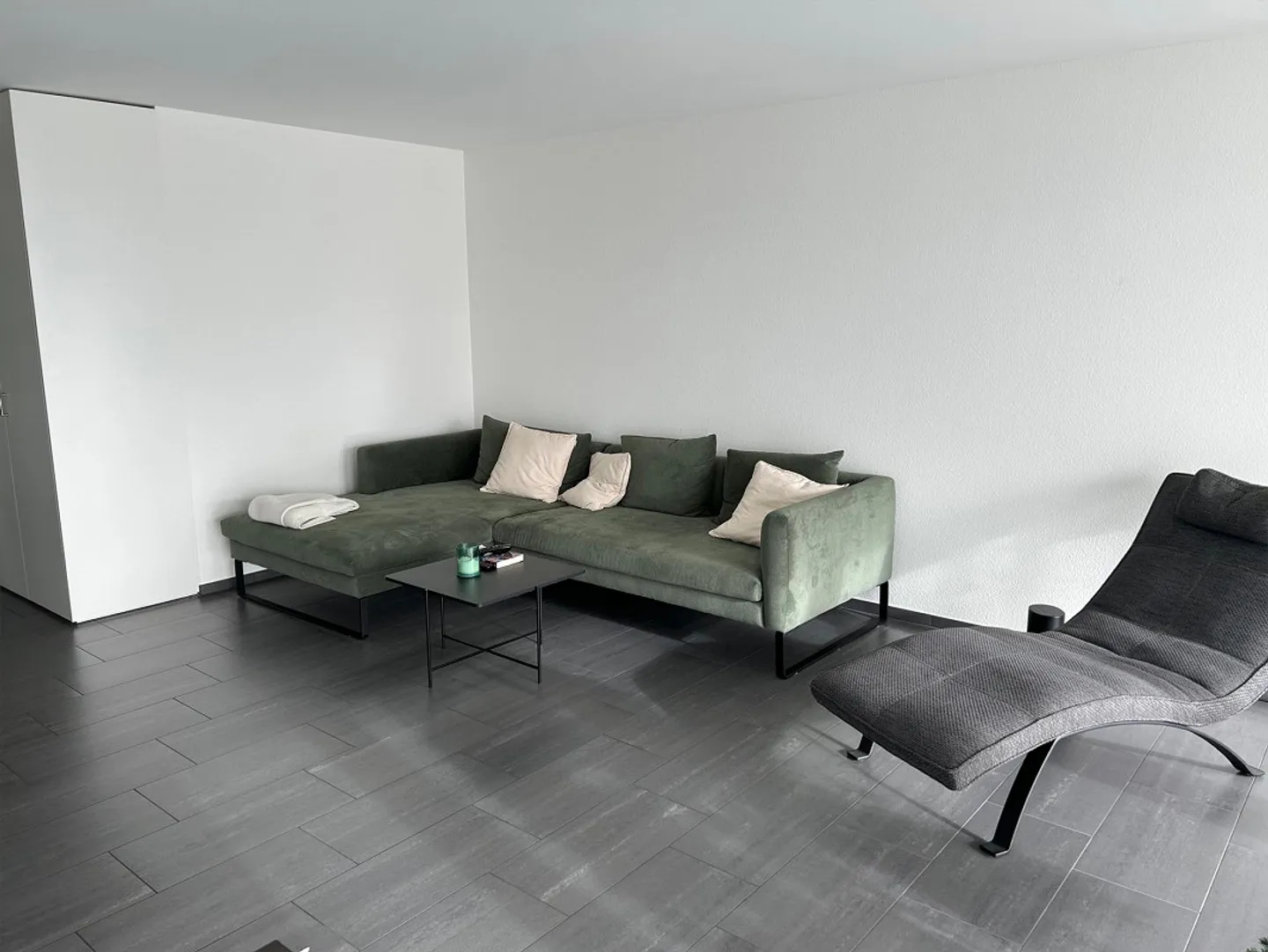 Nachmieter gesucht ab 1.3.26 – Moderne 4½-Zimmer-Wohnung in Unterägeri - Foto 1 von 6