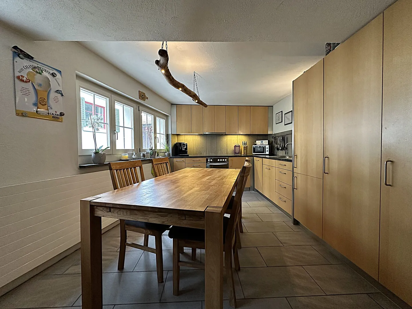 Maison individuelle de 7,5 pièces avec beau jardin - Photo 4 sur 12