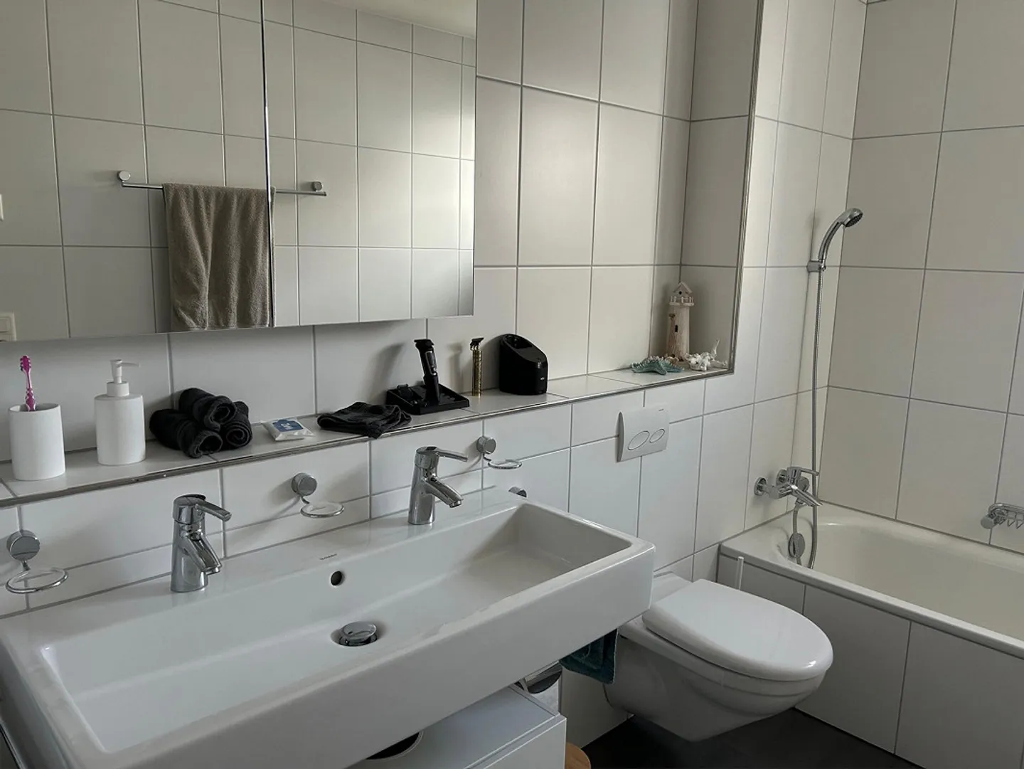 Nachmieter gesucht ab 1.3.26 – Moderne 4½-Zimmer-Wohnung in Unterägeri - Foto 5 von 6