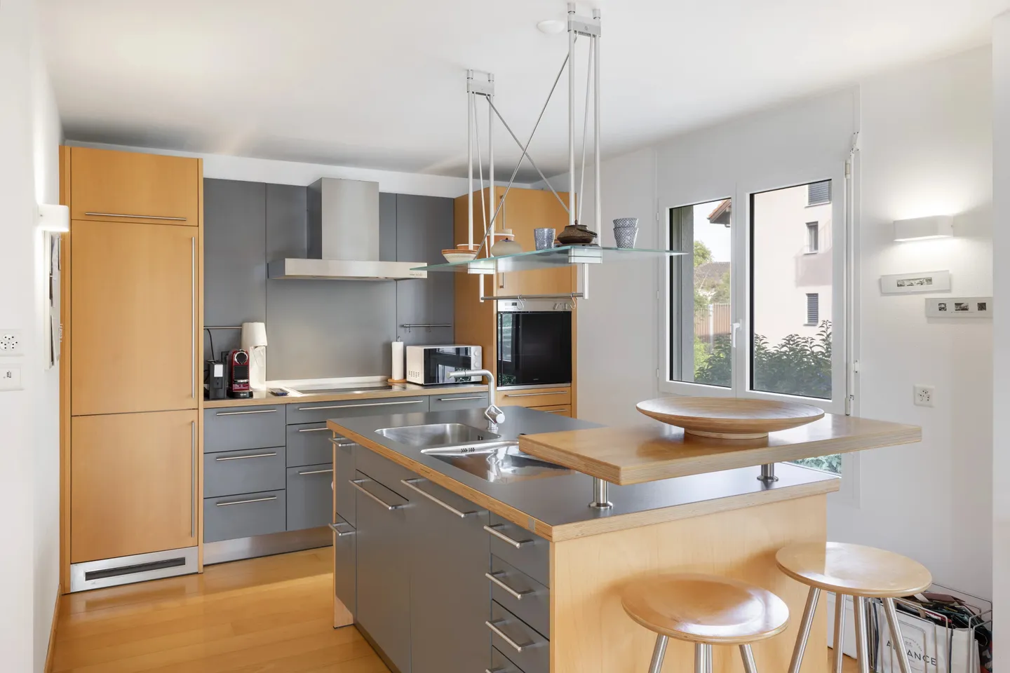 4.5-room apartment occupying a full floor in Saint-Sulpice - Photo 2 of 13