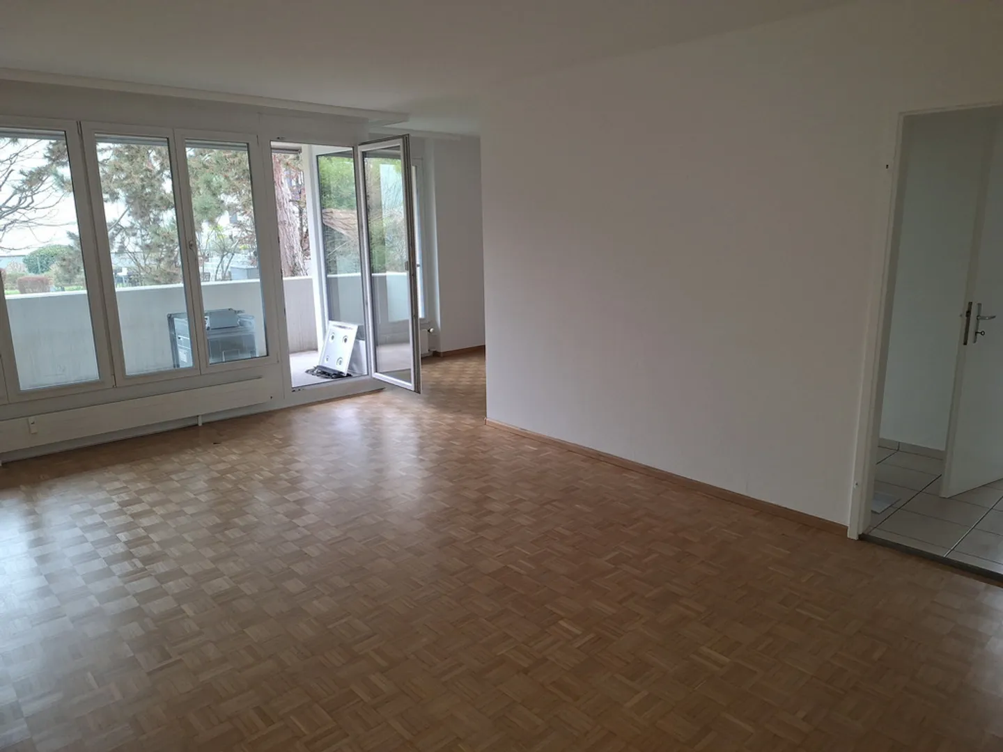 3,5 Zimmerwohnung an ruhiger Lage in Allschwil - Foto 7 von 9