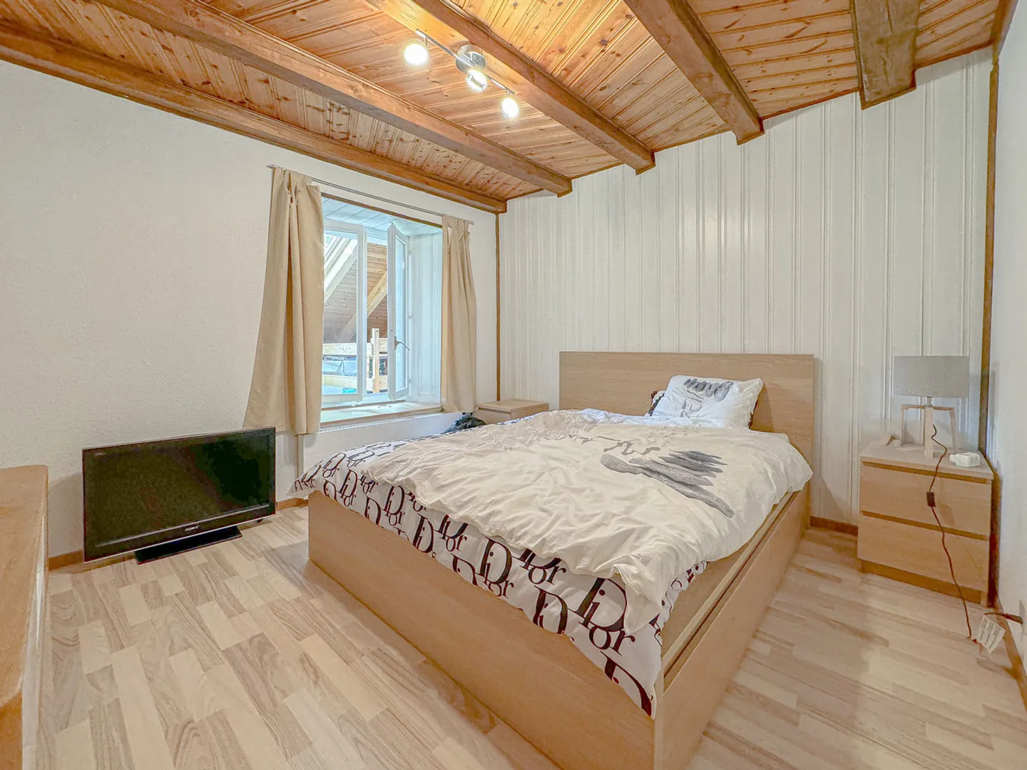 Maison villageoise de 2 logements
Avec potentiel de rénovation - Photo 14 sur 30