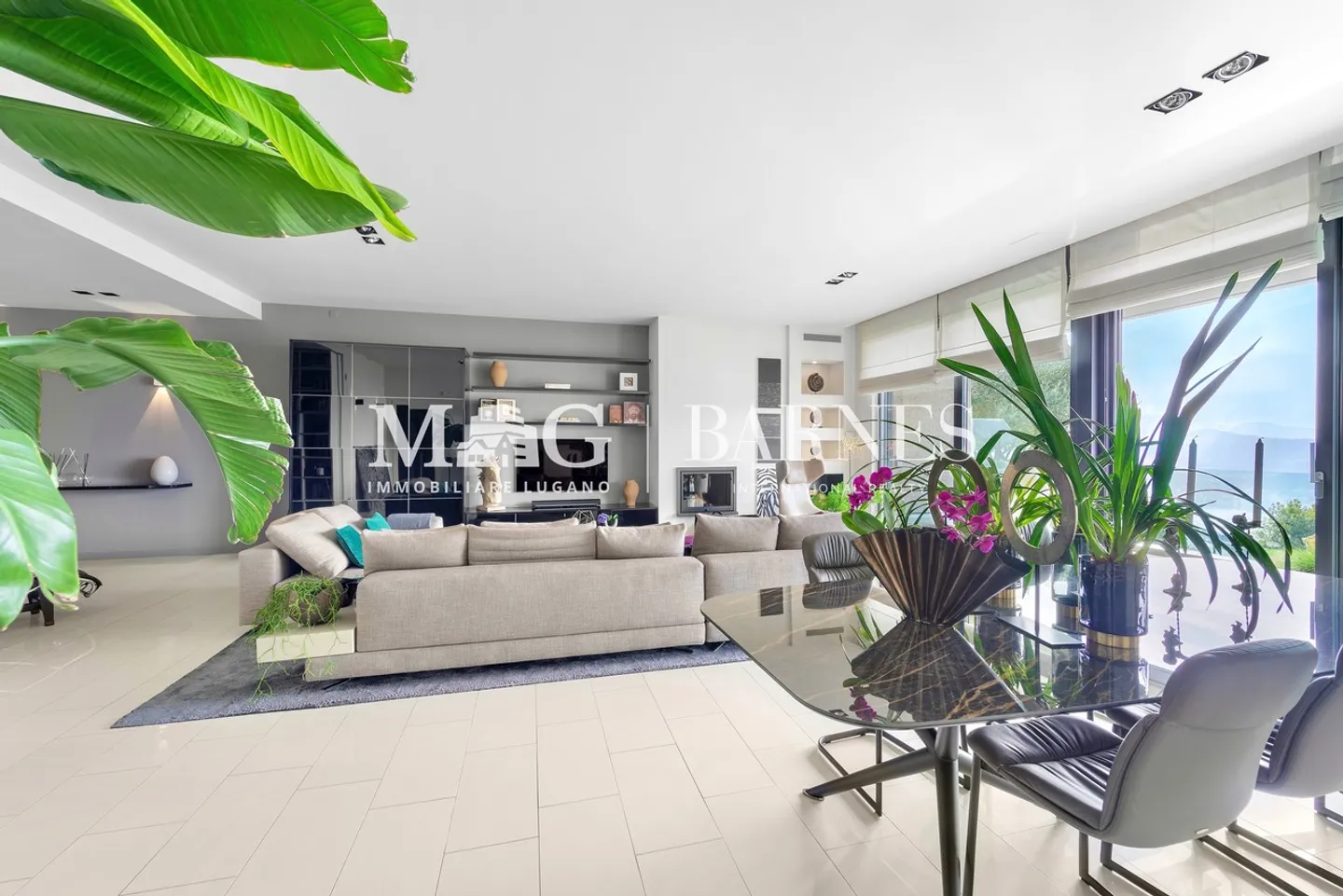 Lugano, Aldesago : Penthouse 5.5 pièces avec vue sur le lac, terrasse et jacuzzi - Photo 15 sur 18