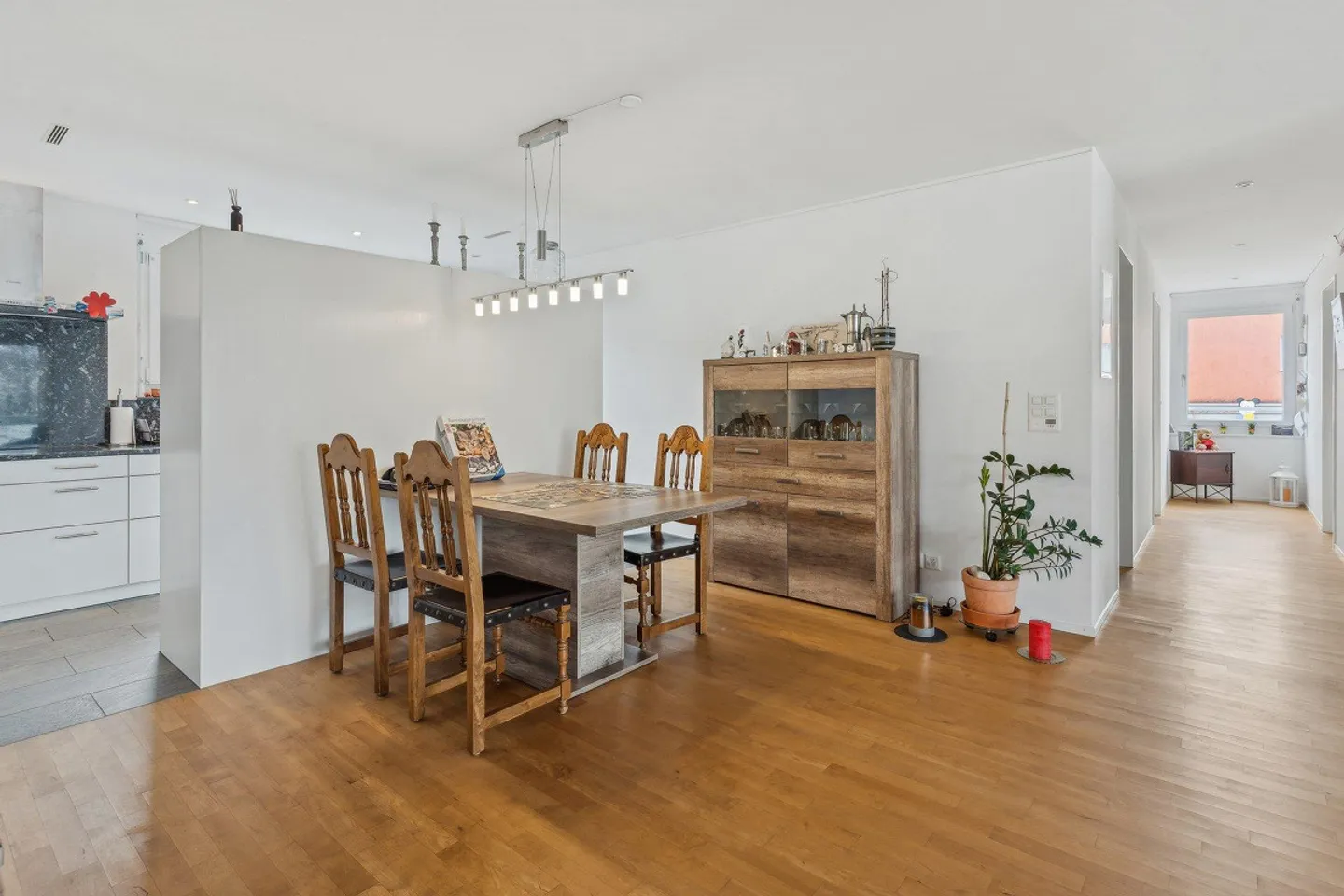 Centrally located - exclusive light-flooded apartment - quiet location - Photo 5 of 16