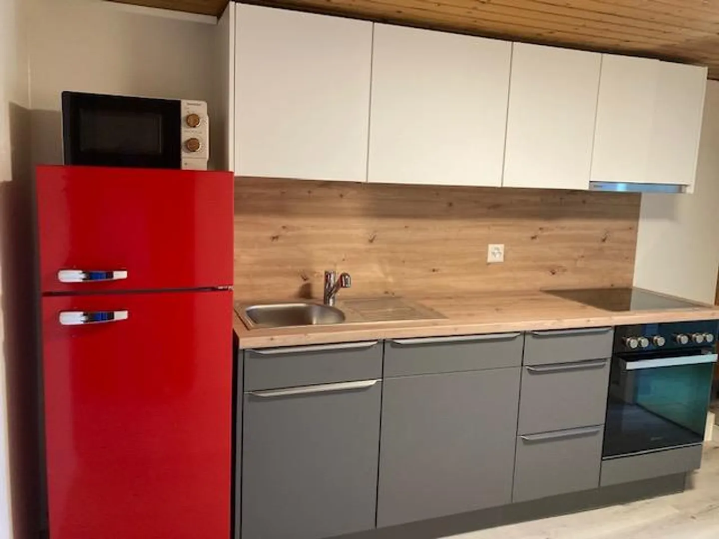 Appartamento mansardato appena ristrutturato - Foto 1 di 8