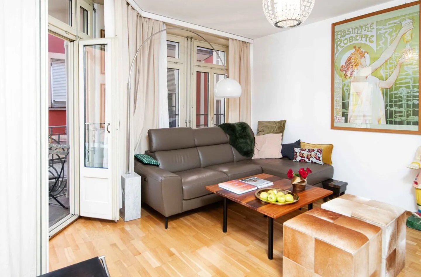 5.5-room apartment on the first floor, in the heart of the old town - Photo 5 of 9