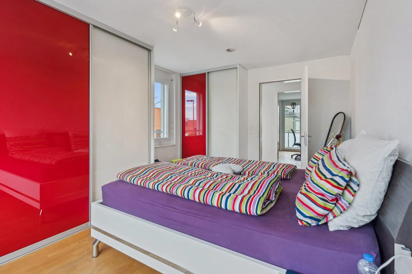 Centrally located - exclusive light-flooded apartment - quiet location - Photo 7 of 16